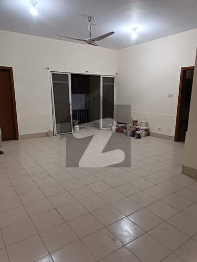 1st floor flat 2 bed drawing dinning