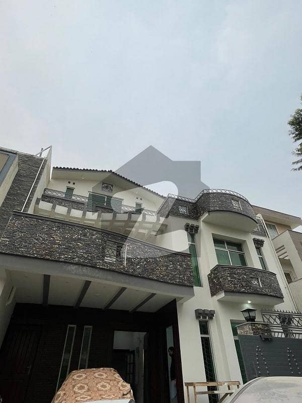 ای ۔ 11/2 ای ۔ 11,اسلام آباد میں 5 کمروں کا 10 مرلہ مکان 8.5 کروڑ میں برائے فروخت۔ ای ۔ 11/2 ای ۔ 11,اسلام آباد میں 5 کمروں کا 10 مرلہ مکان 8.5 کروڑ میں برائے فروخت۔