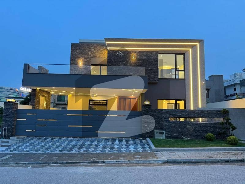 1 kanal designer house for rent 1 kanal designer house for rent