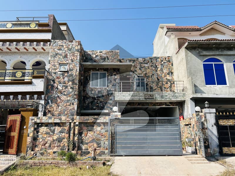 8 Marla Semi Double Storey House For Sale 8 Marla Semi Double Storey House For Sale