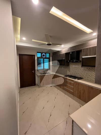 عسکری 10 عسکری,لاہور میں 4 کمروں کا 12 مرلہ فلیٹ 1.4 لاکھ میں کرایہ پر دستیاب ہے۔ عسکری 10 عسکری,لاہور میں 4 کمروں کا 12 مرلہ فلیٹ 1.4 لاکھ میں کرایہ پر دستیاب ہے۔