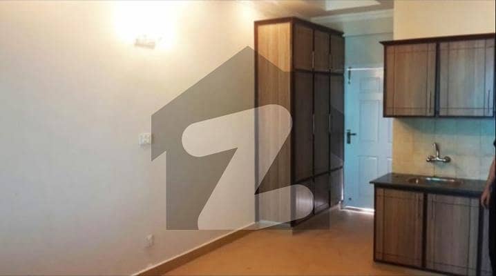 بھوربن کونٹینینٹل اپارٹمنٹس بھوربن,مری میں 1 کمرے کا 2 مرلہ فلیٹ 95.0 لاکھ میں برائے فروخت۔