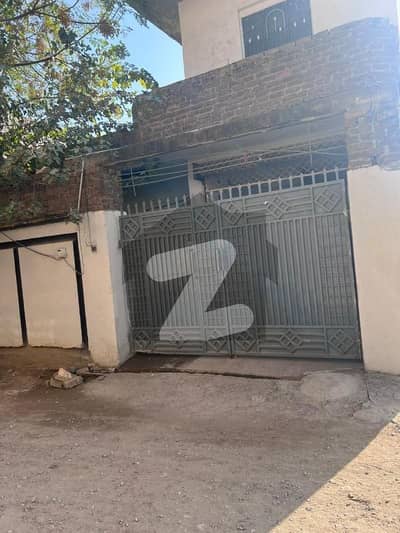 ایچ ۔ 15 اسلام آباد میں 4 کمروں کا 10 مرلہ مکان 1.8 کروڑ میں برائے فروخت۔