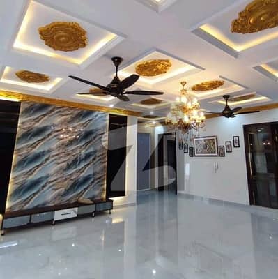 بحریہ ٹاؤن سیکٹر سی بحریہ ٹاؤن,لاہور میں 5 کمروں کا 1 کنال مکان 2.0 لاکھ میں کرایہ پر دستیاب ہے۔ بحریہ ٹاؤن سیکٹر سی بحریہ ٹاؤن,لاہور میں 5 کمروں کا 1 کنال مکان 2.0 لاکھ میں کرایہ پر دستیاب ہے۔