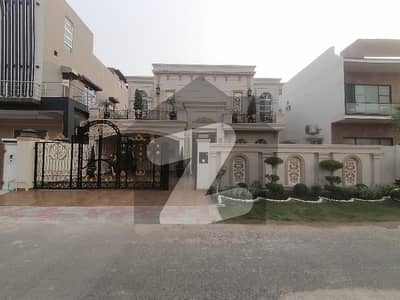 House For Sale In Beautiful Royal Orchard - Block A House For Sale In Beautiful Royal Orchard - Block A