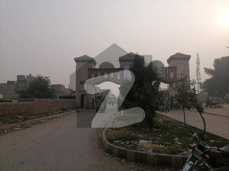 فاطمہ جناح ٹاؤن ملتان میں 1 کنال رہائشی پلاٹ 60.0 لاکھ میں برائے فروخت۔