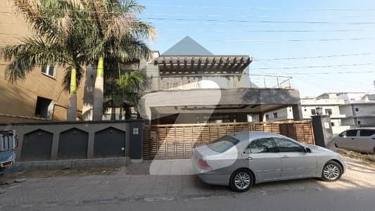 سوان گارڈن اسلام آباد میں 6 کمروں کا 1 کنال مکان 6.5 کروڑ میں برائے فروخت۔