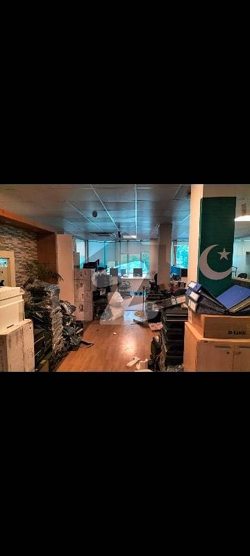 ایف ۔ 7 اسلام آباد میں 5 کنال عمارت 1.2 کروڑ میں کرایہ پر دستیاب ہے۔