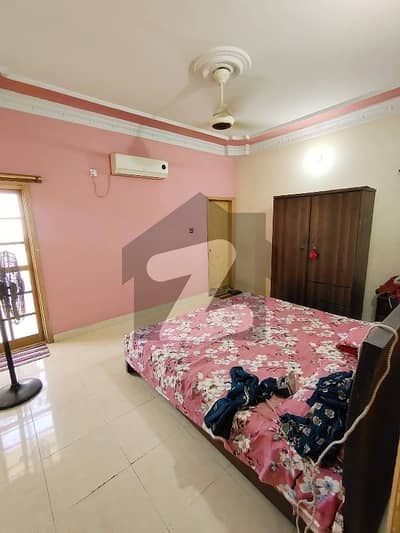 Urgently selling 2 bedd west open flat cash/loan Urgently selling 2 bedd west open flat cash/loan