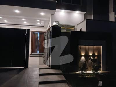 رفیع گارڈن ساہیوال میں 5 کمروں کا 7 مرلہ مکان 2.6 کروڑ میں برائے فروخت۔ رفیع گارڈن ساہیوال میں 5 کمروں کا 7 مرلہ مکان 2.6 کروڑ میں برائے فروخت۔