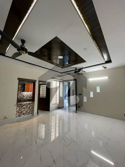 ای ۔ 11/1 ای ۔ 11,اسلام آباد میں 3 کمروں کا 7 مرلہ بالائی پورشن 1.1 لاکھ میں کرایہ پر دستیاب ہے۔