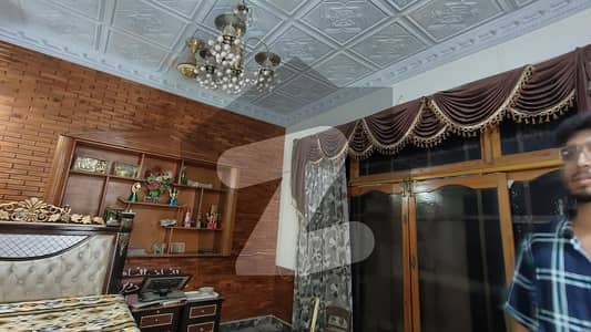 Gulshan E Ravi E Block E Block 7.5 Marla House 5bed 2 Tv Lounge Drowning Room Tile Marble Floor