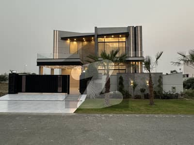 01 KANAL Modern House for Sale Phase 7 DHA LAHORE. Near to Park Near to McDonald. 01 KANAL Modern House for Sale Phase 7 DHA LAHORE. Near to Park Near to McDonald.