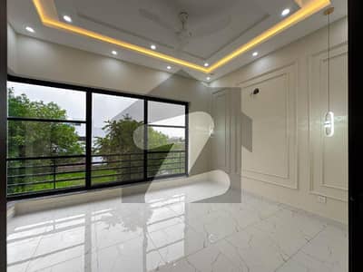 ڈی ایچ اے 9 ٹاؤن ڈیفنس (ڈی ایچ اے),لاہور میں 3 کمروں کا 5 مرلہ مکان 1.5 لاکھ میں کرایہ پر دستیاب ہے۔ ڈی ایچ اے 9 ٹاؤن ڈیفنس (ڈی ایچ اے),لاہور میں 3 کمروں کا 5 مرلہ مکان 1.5 لاکھ میں کرایہ پر دستیاب ہے۔