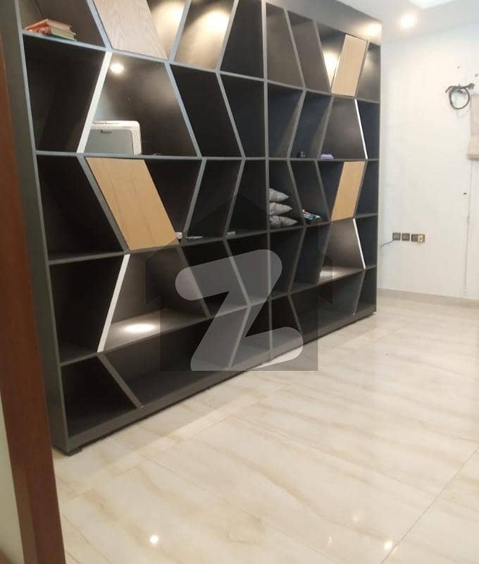 500 Yards Independent Banglow Rent For Office Use