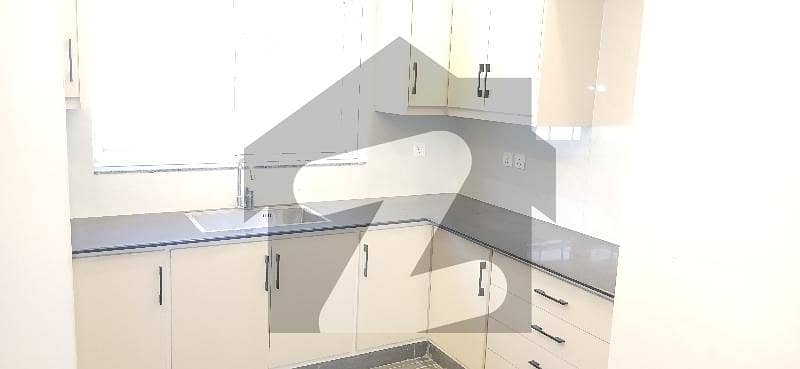 ایف ۔ 10 اسلام آباد میں 10 کمروں کا 2 کنال مکان 11.0 لاکھ میں کرایہ پر دستیاب ہے۔