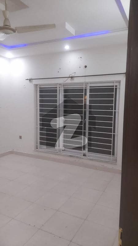 ڈی ۔ 12 اسلام آباد میں 3 کمروں کا 12 مرلہ بالائی پورشن 1.2 لاکھ میں کرایہ پر دستیاب ہے۔ ڈی ۔ 12 اسلام آباد میں 3 کمروں کا 12 مرلہ بالائی پورشن 1.2 لاکھ میں کرایہ پر دستیاب ہے۔