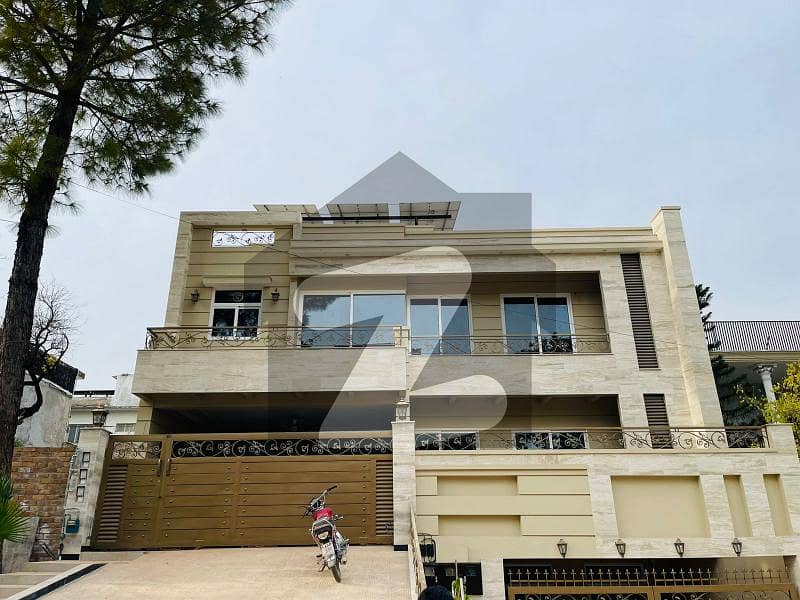 UPPER PORTION FOR RENT IN F-6