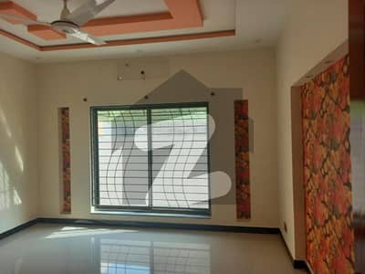10 MARLA LIKE NEW LOWER PORTION FOR RENT IN OVERSEAS B BLOCK BAHRIA TOWN LAHORE 10 MARLA LIKE NEW LOWER PORTION FOR RENT IN OVERSEAS B BLOCK BAHRIA TOWN LAHORE