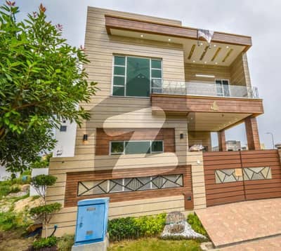 Upper Portion of 5 Marla Modern House On RENT in ETIHAD TOWN Phase 1 Upper Portion of 5 Marla Modern House On RENT in ETIHAD TOWN Phase 1