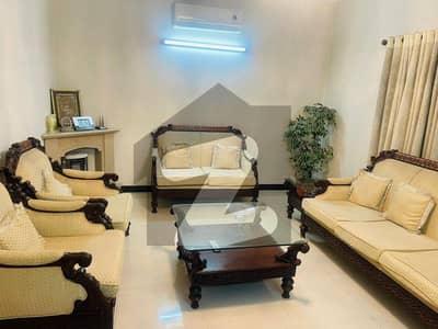 آئی ۔ 8 اسلام آباد میں 6 کمروں کا 14 مرلہ مکان 14.0 کروڑ میں برائے فروخت۔