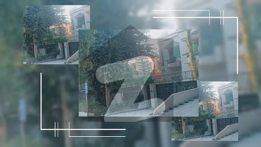 ایف ۔ 11/3 ایف ۔ 11,اسلام آباد میں 8 کمروں کا 2 کنال مکان 40.0 کروڑ میں برائے فروخت۔