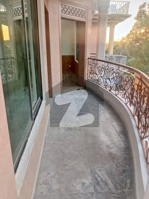 جی ۔ 11 اسلام آباد میں 3 کمروں کا 14 مرلہ بالائی پورشن 1.5 لاکھ میں کرایہ پر دستیاب ہے۔