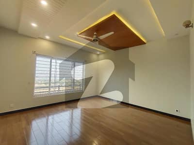 ڈی ایچ اے ڈیفینس فیز 1 ڈی ایچ اے ڈیفینس,اسلام آباد میں 4 کمروں کا 1 کنال بالائی پورشن 1.0 لاکھ میں برائے فروخت۔ ڈی ایچ اے ڈیفینس فیز 1 ڈی ایچ اے ڈیفینس,اسلام آباد میں 4 کمروں کا 1 کنال بالائی پورشن 1.0 لاکھ میں برائے فروخت۔