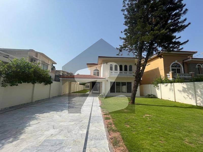 ایف ۔ 8/3 ایف ۔ 8,اسلام آباد میں 6 کمروں کا 2 کنال مکان 14.0 لاکھ میں کرایہ پر دستیاب ہے۔ ایف ۔ 8/3 ایف ۔ 8,اسلام آباد میں 6 کمروں کا 2 کنال مکان 14.0 لاکھ میں کرایہ پر دستیاب ہے۔