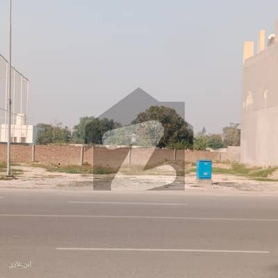 Cheap Commercial on Raiwind road Cheap Commercial on Raiwind road