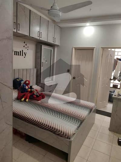 گلستانِ جوہر کراچی میں 2 کمروں کا 5 مرلہ فلیٹ 52.0 ہزار میں کرایہ پر دستیاب ہے۔ گلستانِ جوہر کراچی میں 2 کمروں کا 5 مرلہ فلیٹ 52.0 ہزار میں کرایہ پر دستیاب ہے۔