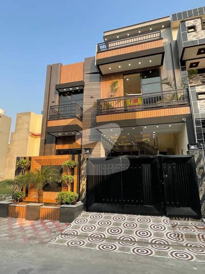 الرحمان فیز 2 - بلاک کے الرحمان گارڈن فیز 2,الرحمان گارڈن,لاہور میں 5 کمروں کا 5 مرلہ مکان 2.4 کروڑ میں برائے فروخت۔