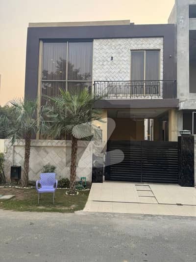 ڈی ایچ اے 9 ٹاؤن ۔ بلاک اے ڈی ایچ اے 9 ٹاؤن,ڈیفنس (ڈی ایچ اے),لاہور میں 3 کمروں کا 5 مرلہ مکان 2.0 لاکھ میں کرایہ پر دستیاب ہے۔ ڈی ایچ اے 9 ٹاؤن ۔ بلاک اے ڈی ایچ اے 9 ٹاؤن,ڈیفنس (ڈی ایچ اے),لاہور میں 3 کمروں کا 5 مرلہ مکان 2.0 لاکھ میں کرایہ پر دستیاب ہے۔