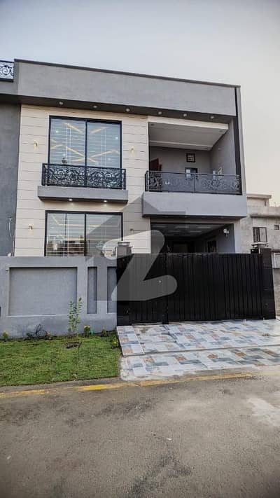 پارک ویو سٹی ۔ تولپ ایکسٹینشن بلاک پارک ویو سٹی,لاہور میں 4 کمروں کا 5 مرلہ مکان 2.2 کروڑ میں برائے فروخت۔