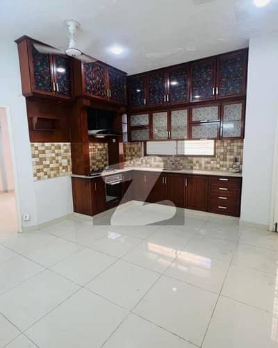 ڈی ایچ اے فیز 6 ڈی ایچ اے ڈیفینس,کراچی میں 3 کمروں کا 5 مرلہ فلیٹ 1.2 لاکھ میں کرایہ پر دستیاب ہے۔ ڈی ایچ اے فیز 6 ڈی ایچ اے ڈیفینس,کراچی میں 3 کمروں کا 5 مرلہ فلیٹ 1.2 لاکھ میں کرایہ پر دستیاب ہے۔