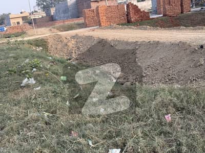 200 sq. f commercial plot available in usman block bismillah housing scheme