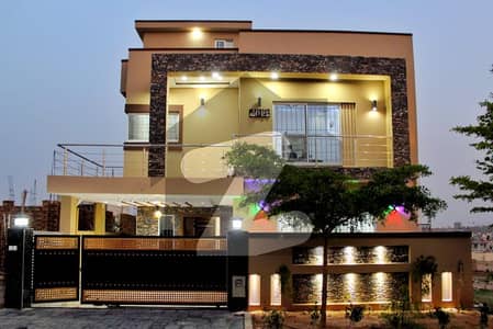 بحریہ ٹاؤن فیز 7 بحریہ ٹاؤن راولپنڈی,راولپنڈی میں 5 کمروں کا 10 مرلہ مکان 3.85 کروڑ میں برائے فروخت۔ بحریہ ٹاؤن فیز 7 بحریہ ٹاؤن راولپنڈی,راولپنڈی میں 5 کمروں کا 10 مرلہ مکان 3.85 کروڑ میں برائے فروخت۔