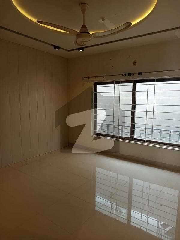 10 Marla Portion Available For Rent