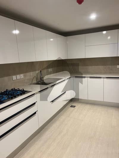 Suk Chain Corner Apartment For Sale On An Investor's Rate