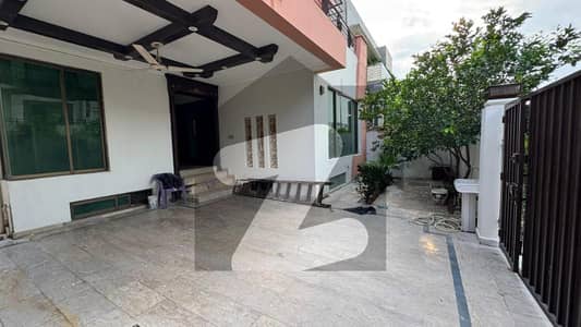 10 Marla Beautiful Designed House For Sale In DHA | For Discounted Price And Original Pictures Download The App "Signature Lands". 10 Marla Beautiful Designed House For Sale In DHA | For Discounted Price And Original Pictures Download The App "Signature Lands".