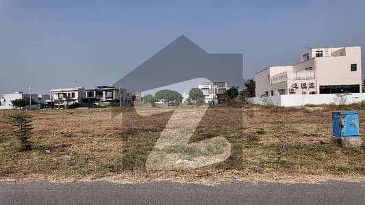 ڈی ایچ اے فیز 7 - بلاک ایکس فیز 7,ڈیفنس (ڈی ایچ اے),لاہور میں 3 کنال رہائشی پلاٹ 13.75 کروڑ میں برائے فروخت۔ ڈی ایچ اے فیز 7 - بلاک ایکس فیز 7,ڈیفنس (ڈی ایچ اے),لاہور میں 3 کنال رہائشی پلاٹ 13.75 کروڑ میں برائے فروخت۔