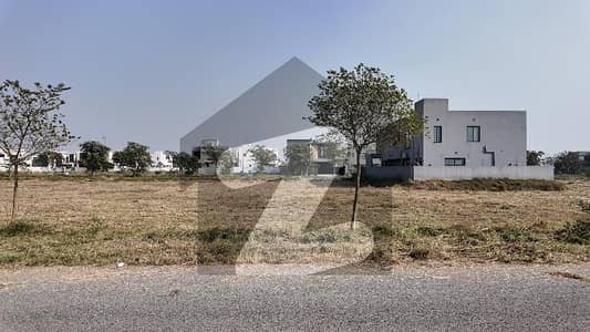 ONE-KANAL RESIDENTIAL PLOT AVAILABLE FOR SALE 3166-Y, PH-7