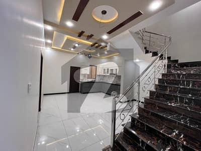 نیا ناظم آباد ۔ بلاک سی نیا ناظم آباد,کراچی میں 4 کمروں کا 5 مرلہ مکان 3.78 کروڑ میں برائے فروخت۔