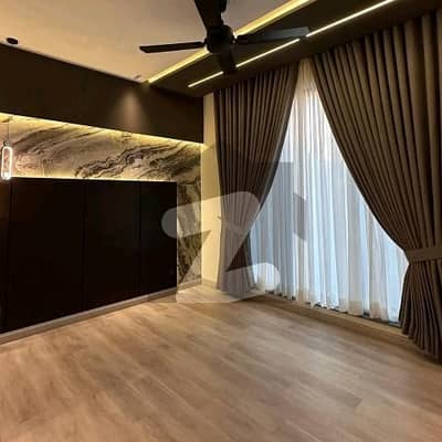 بحریہ ٹاؤن سیکٹر سی بحریہ ٹاؤن,لاہور میں 5 کمروں کا 1 کنال مکان 1.8 لاکھ میں کرایہ پر دستیاب ہے۔ بحریہ ٹاؤن سیکٹر سی بحریہ ٹاؤن,لاہور میں 5 کمروں کا 1 کنال مکان 1.8 لاکھ میں کرایہ پر دستیاب ہے۔