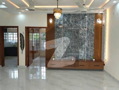 بحریہ ٹاؤن سیکٹر سی بحریہ ٹاؤن,لاہور میں 5 کمروں کا 1 کنال مکان 2.0 لاکھ میں کرایہ پر دستیاب ہے۔ بحریہ ٹاؤن سیکٹر سی بحریہ ٹاؤن,لاہور میں 5 کمروں کا 1 کنال مکان 2.0 لاکھ میں کرایہ پر دستیاب ہے۔