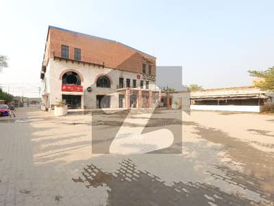 مین کینال بینک روڈ لاہور میں 7 کنال عمارت 11.0 ارب میں برائے فروخت۔