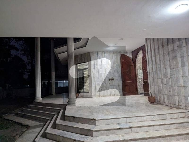 ایف ۔ 10 اسلام آباد میں 7 کمروں کا 2 کنال مکان 9.5 لاکھ میں کرایہ پر دستیاب ہے۔ ایف ۔ 10 اسلام آباد میں 7 کمروں کا 2 کنال مکان 9.5 لاکھ میں کرایہ پر دستیاب ہے۔