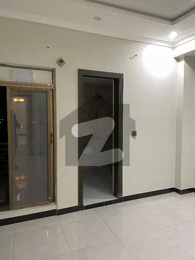 جی ۔ 11 اسلام آباد میں 3 کمروں کا 8 مرلہ فلیٹ 1.7 لاکھ میں کرایہ پر دستیاب ہے۔