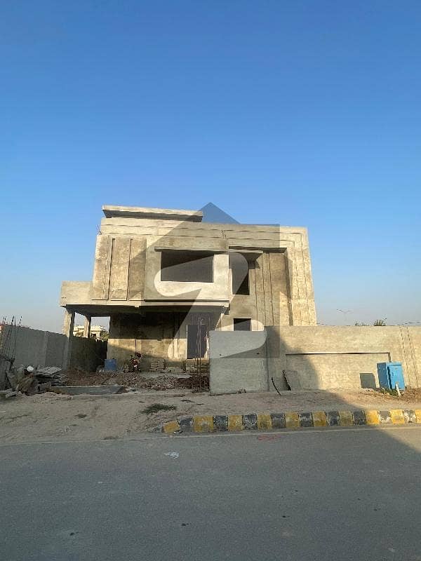 Kanal Full Grey Structure House For Sale