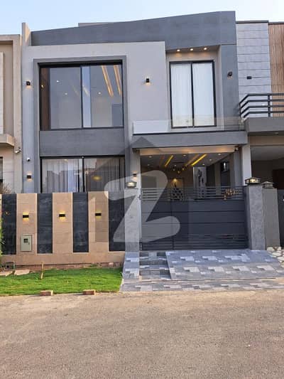 5 Marla Brand New House Like A Luxury At Hot Location 5 Marla Brand New House Like A Luxury At Hot Location